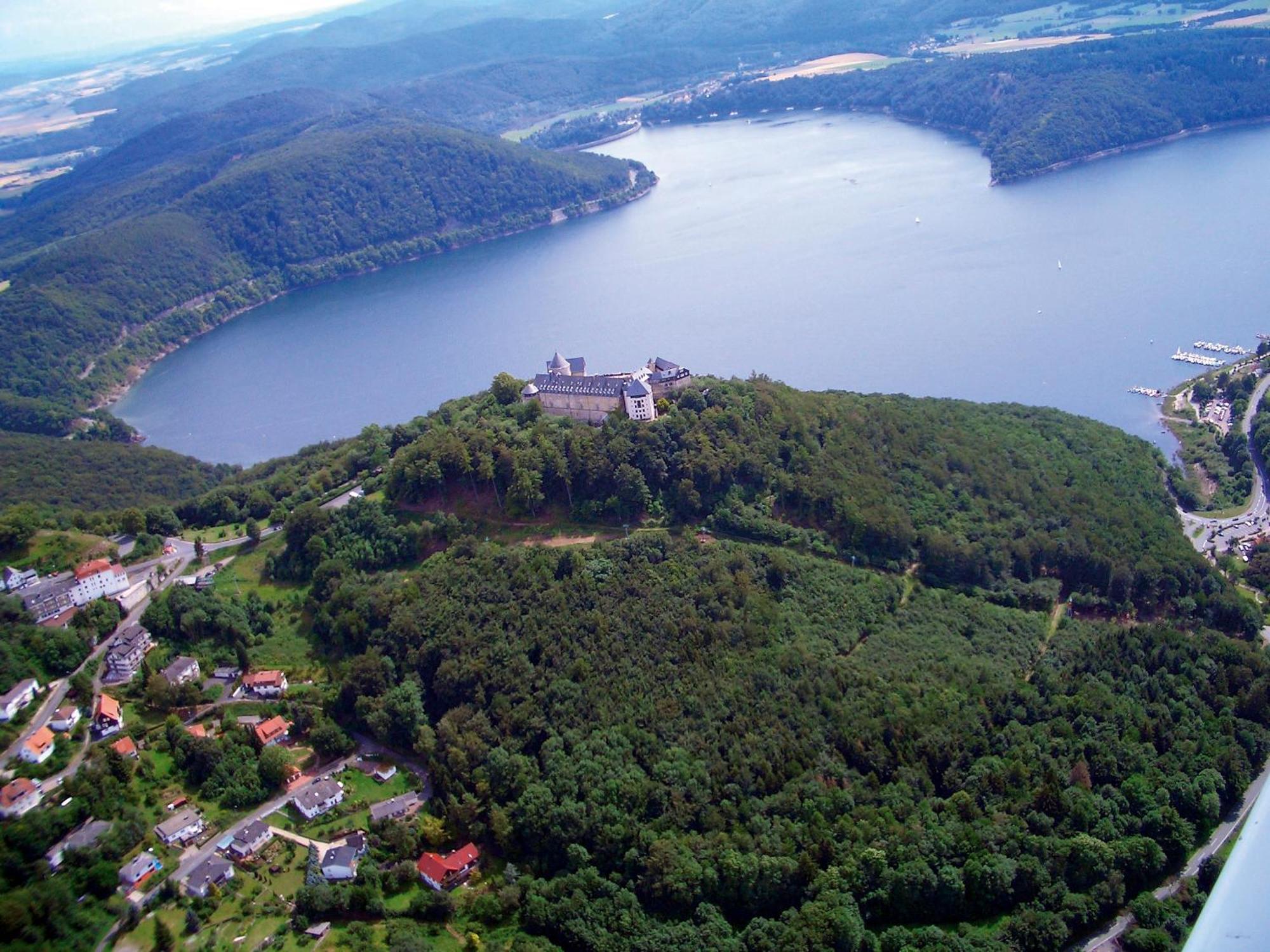 Отель Gaestehaus Stolzenberg Халленберг Экстерьер фото